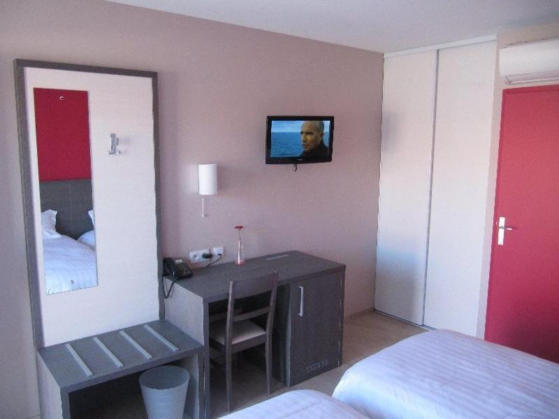 Hôtel Cantal Cottages Saint-Georges  Esterno foto