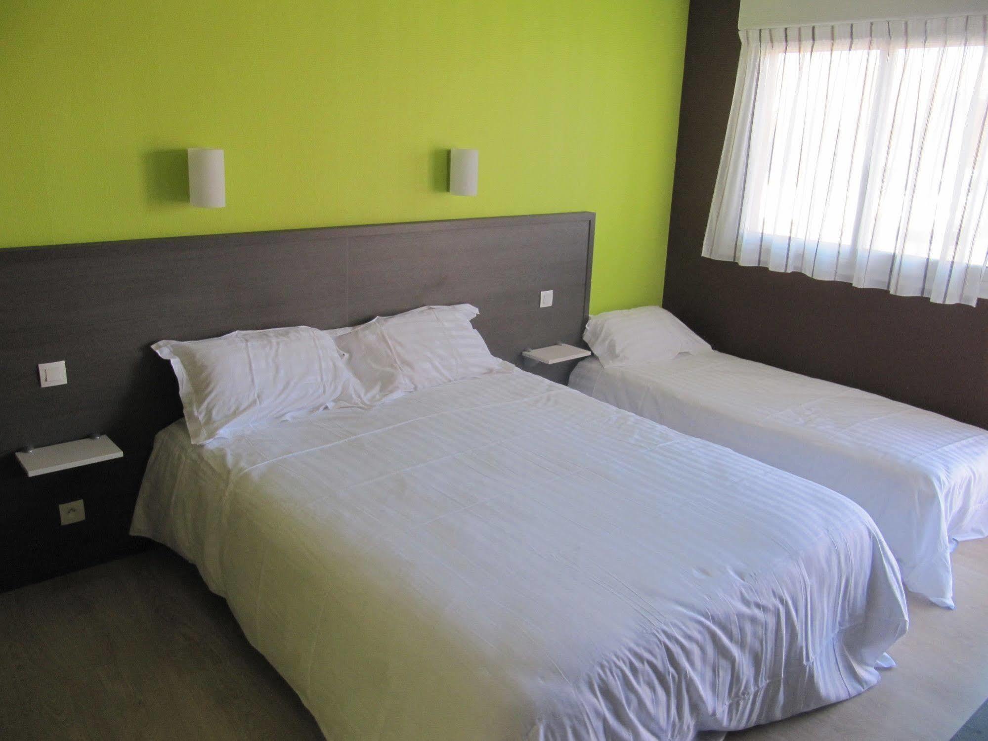 Hôtel Cantal Cottages Saint-Georges  Esterno foto